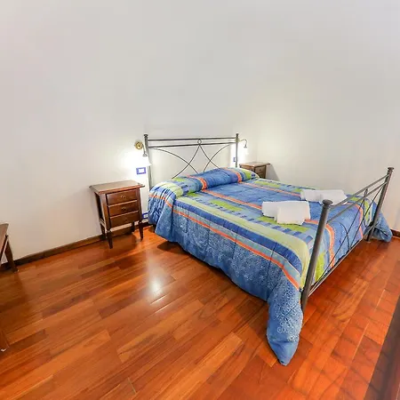 Madonie Holidays * 체팔루