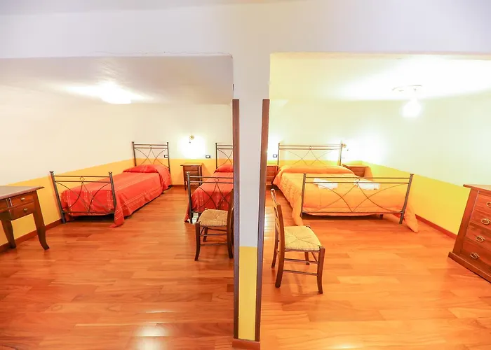 Madonie Holidays Apartamento *
